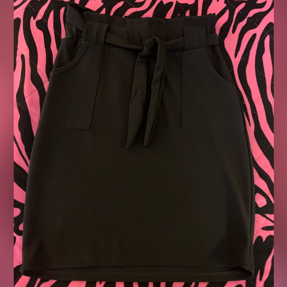 Women's Lightweight High Waisted Shaping
Skirt